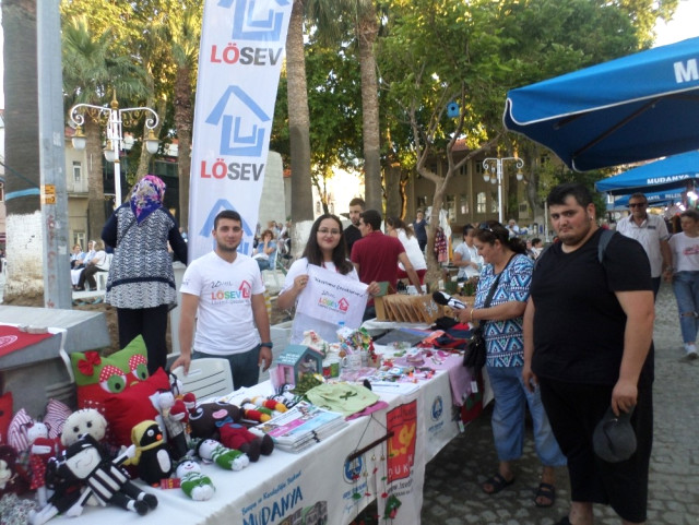 Annelerden Lösev’e Destek