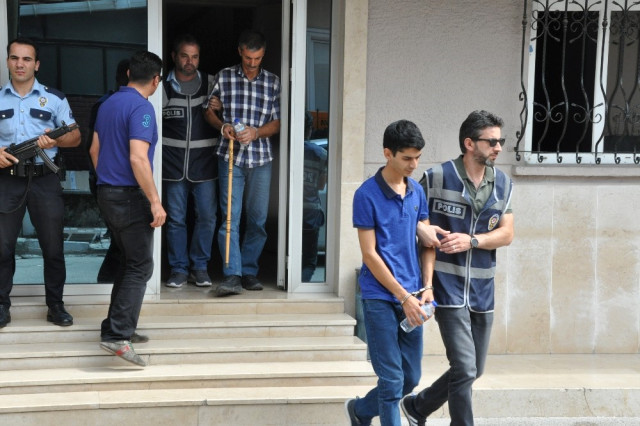 Cinayet Zanlısı Baba ve Oğlu Yakalandı