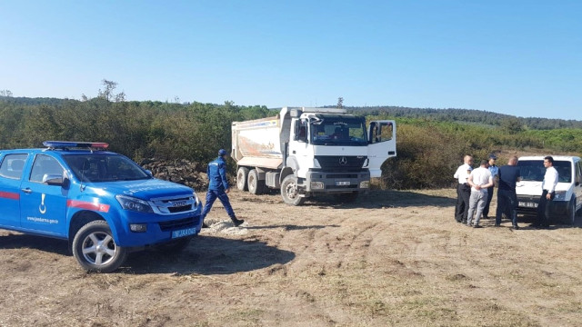 Jandarma Moloz Döken Sürücüyü Suçüstü Yakaladı