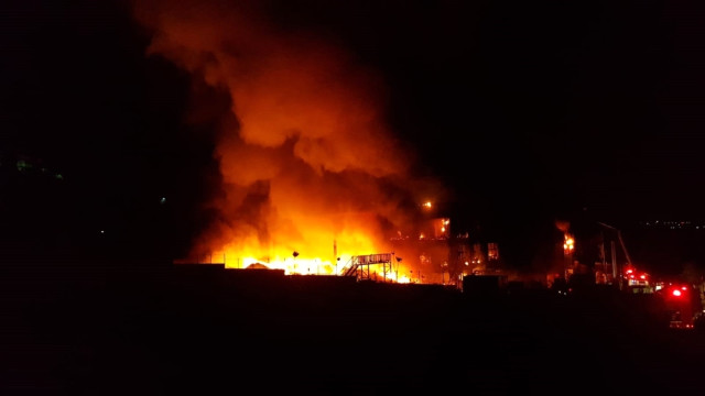Bursa’da Geri Dönüşüm Fabrikasında Büyük Yangın