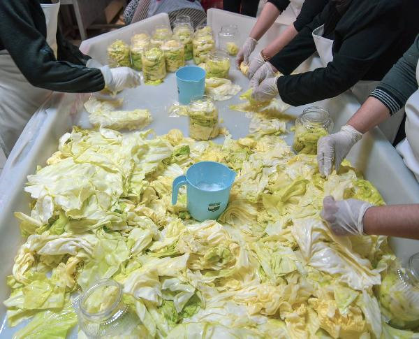 Ağrı’da Kadınlar Turşu Mesaisinde
