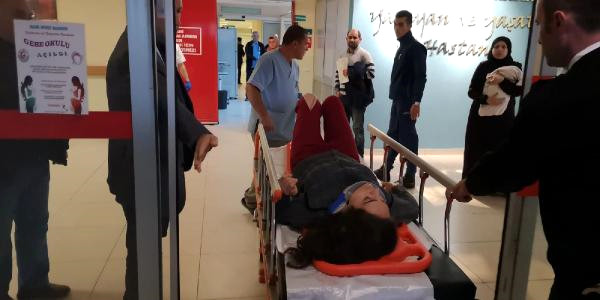 Cam Silen Kadın, 3’üncü Kattan Düşerek Ağır Yaralandı