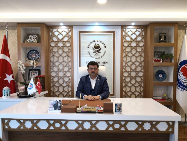 Başörtüsü Mütaalasına Eğitim Bir Sen’den Tepki