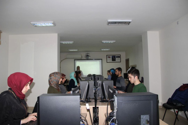 İnesmek F Klavye Kursu Öğrencileri Zabıt Katipliğini Kazandı