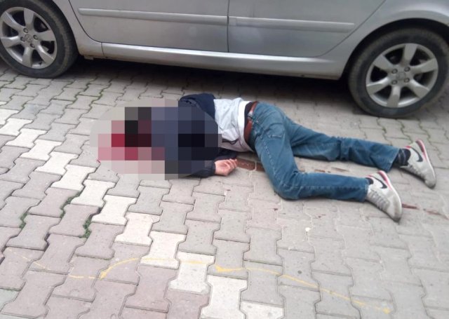 Ablasıyla Boşanmak Üzere Olan Eniştesini Öldürdü