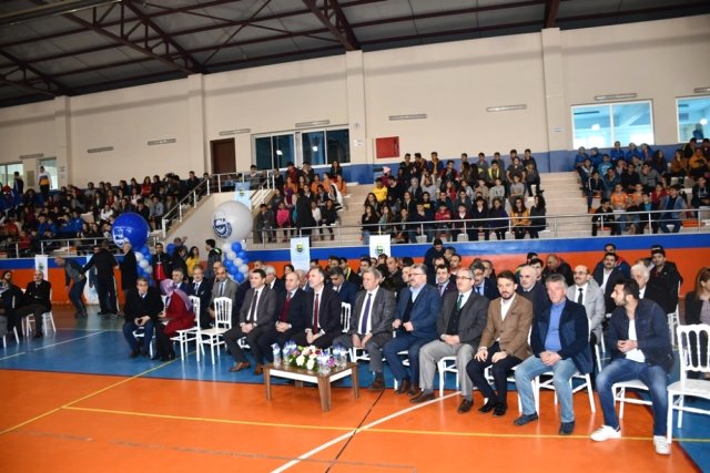 Okullar Arası Spor Festivalinin Galası Yapıldı