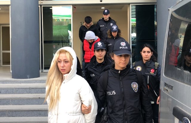Bursa’da 5 Zehir Taciri Tutuklandı