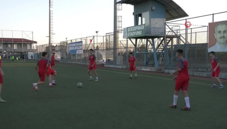 İHA’nın haberinden sonra tanındı: Çobanlıktan alanlara Şırnaklı Nadir, futbol hayali için bin 646 kilometre yol kat etti