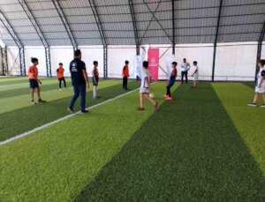 Muş’ta Kur’an kurslarına devam eden öğrenciler ortasında futbol turnuvası düzenlendi