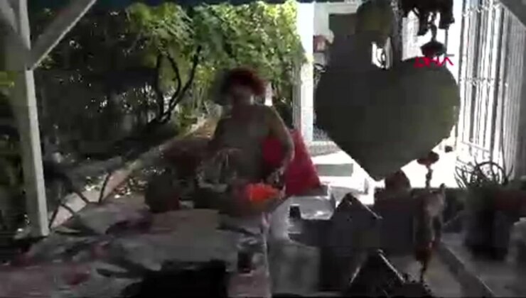 Rahim Kanserini Yenen Bayan, Çanta Örgüsüyle Kanserli Çocuklara Yardım Ediyor