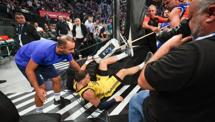 Fenerbahçe Beko, Anadolu Efes’i Deplasmanda Yendi