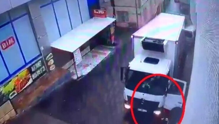 Bursa’da Freni Boşalan Kamyonun Şoförü Canını Güç Kurtardı