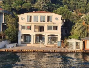 ‘Uğursuz yalı’nın son sahibine de haciz geldi