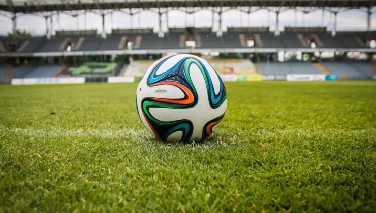 BUGÜN HANGİ MAÇLAR VAR? 5 Aralık Perşembe günü maç var mı, hangi kanaldan yayınlanıyor, şifresiz mi?