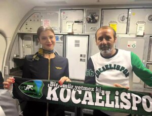 Kocaelispor Taraftarından Hostese Anlık Beste