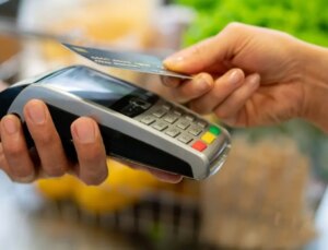 Kredi kartı kullanan herkesi ilgilendiriyor! Bugün resmen başladı