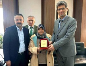 Gurbetçi anne ve oğlundan memleketine sıhhat dayanağı