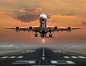 Lufthansa yakıt fiyatlarındaki artış nedeniyle ekim ayına kadar 20 bin uçuşu iptal etti