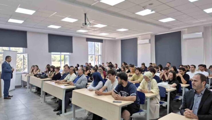 Milas Veteriner Fakültesi’nde ‘Ailem benim her şeyim’ paneli