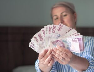 Binlerce EYT’liyi ilgilendiriyor! Emeklilik iptal edilecek, maaşlar geri istenecek savı