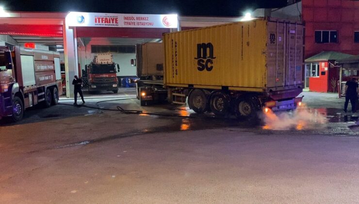 Bursa’da yanan TIR’ı 10 kilometre kullanıp itfaiyeye ulaştırdı