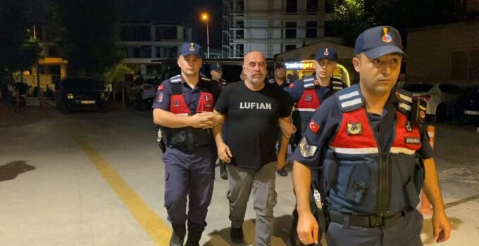 Bursa’daki uyuşturucu operasyonunda direktör Ezel Akay ve kardeşi gözaltına alındı